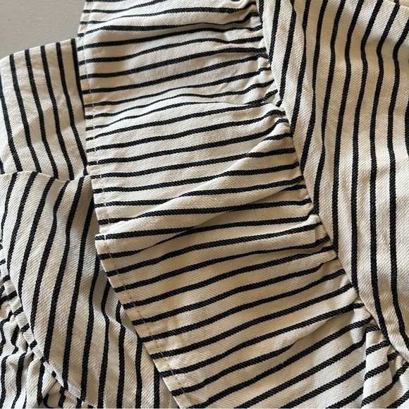 NWT Future Collective, Women's Striped One Shoulder Top size 1X black off white - Picture 11 of 15